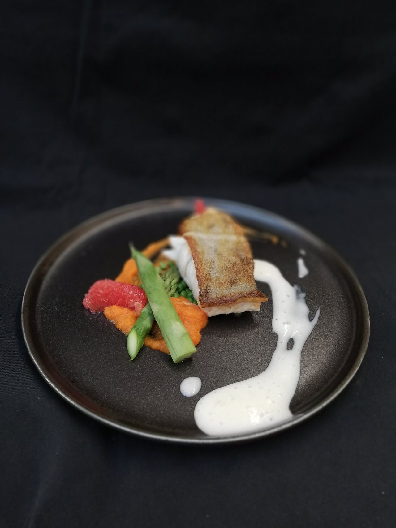 Dos de cabillaud - fine purée de carotte infusée pamplemousse