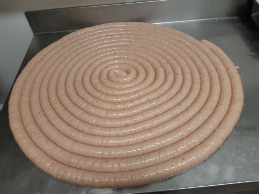 Boudins blancs prêt pour la cuisson.