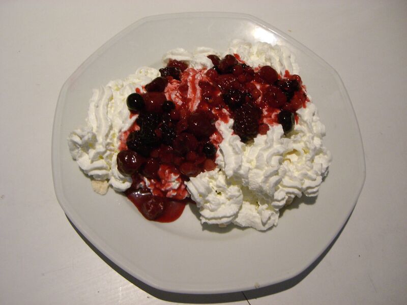 Pavlova aux Fruits Rouges