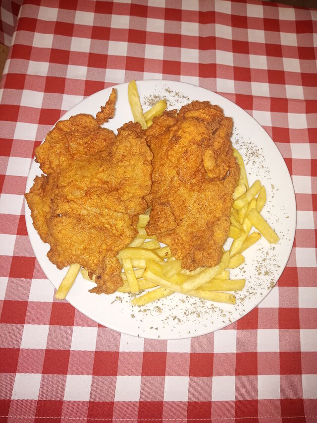 Vasi pecsenye hasábburgonyával