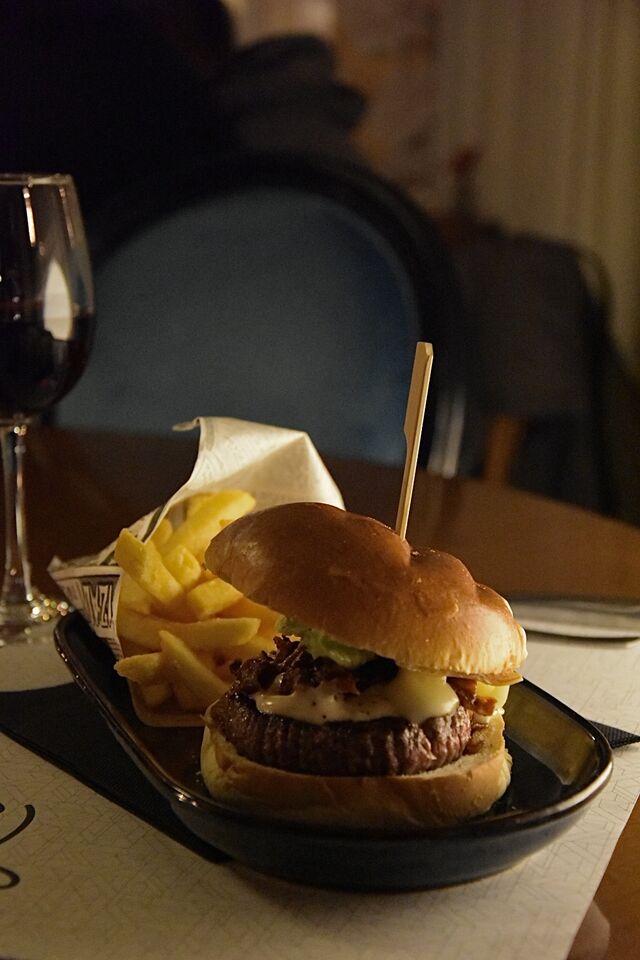 Quelle heure Gino? Bah…Burger ! 