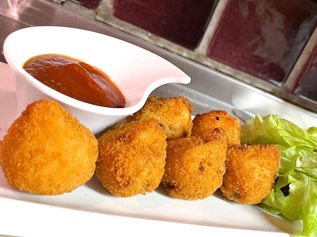 coxinha - cette croquette de poulet est si bonne qu'au Brésil elle est proposée dans toutes les boulangeries