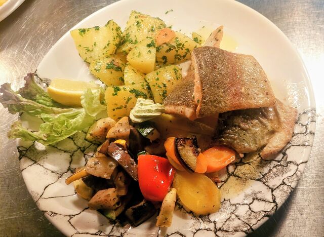 Heimisches Lachs- und Saibingsfilet