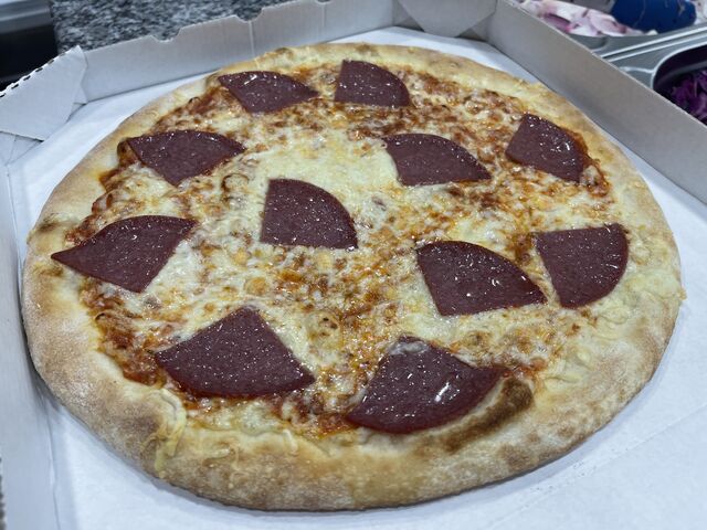 Salami Pizza 