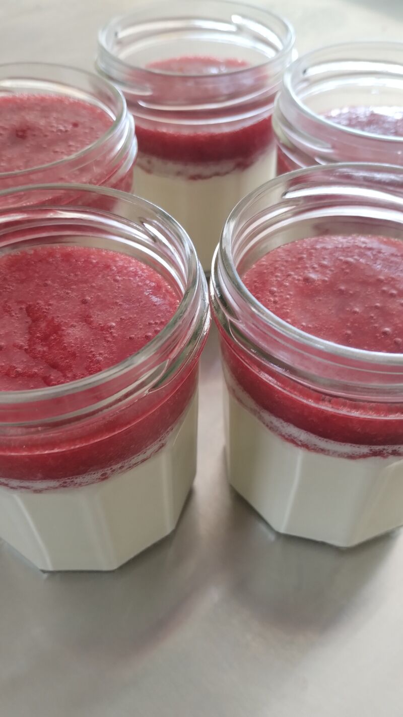 panna cotta coulis à la fraise maison