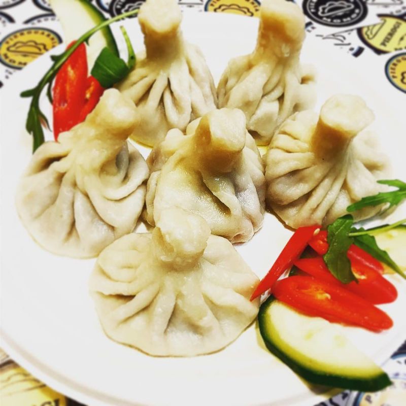 Chinkali gruzińskie pierogi z serem białym typu mozzarella, ricotta