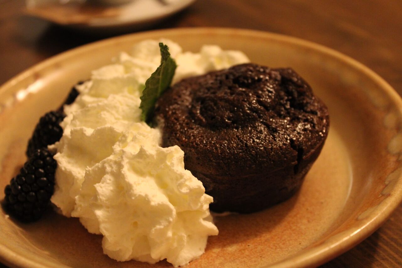 Čokoládový fondán se šlehačkou