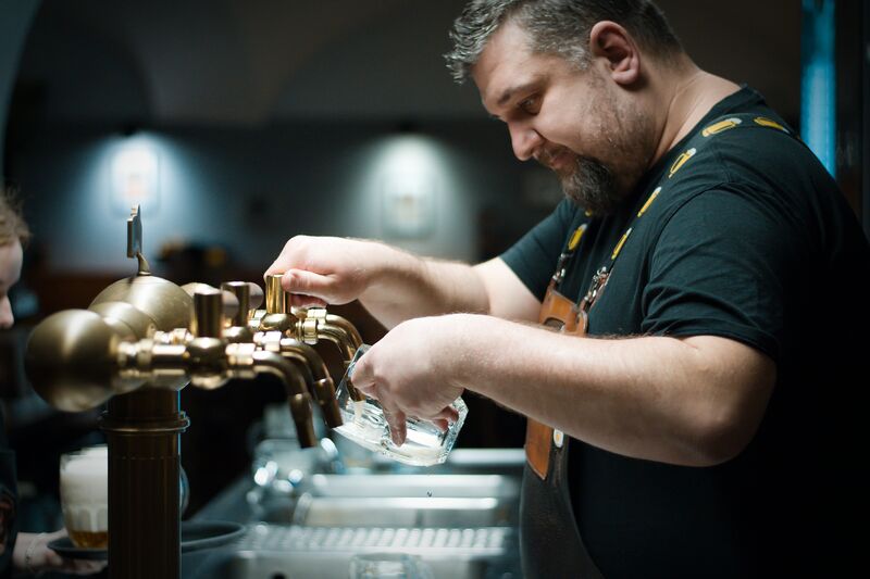 výčepní Lukáš Profeld (Profík)