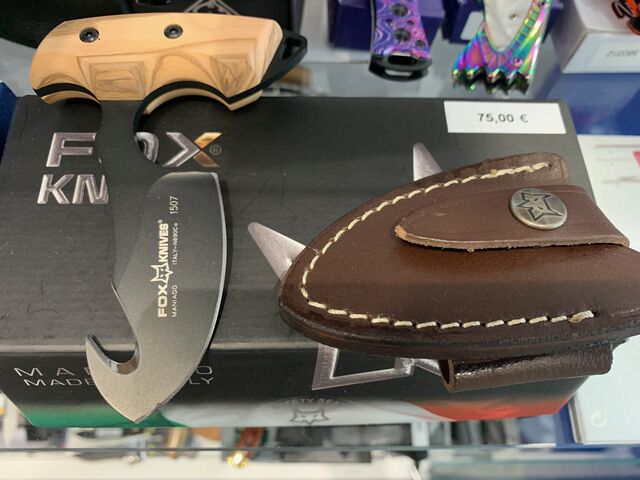 Couteau de chasse et à dépecer. 