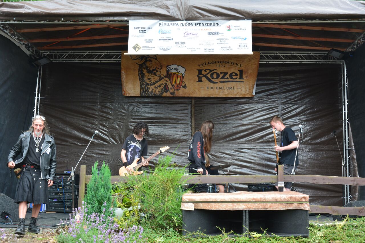 IV.ROCK FEST - DARK CRUISE
https://youtu.be/tH2ewp4D630