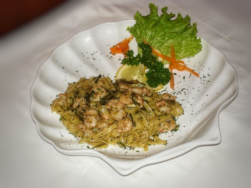 Tagliatelle sa kozicama i šparugama