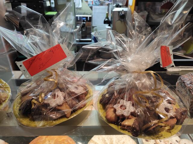 Gerne auch auf Bestellung in verschiedenen Varianten nur unter telefonischer Bestellung 089/783536