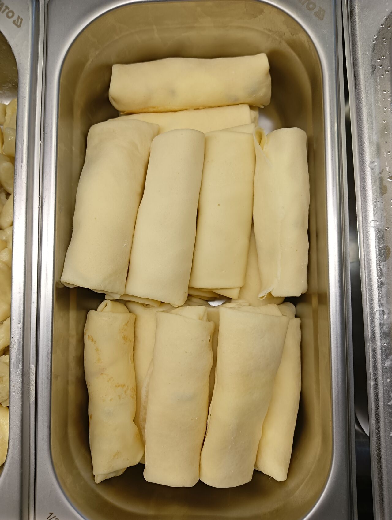 Naleśniki z serem lub makiem