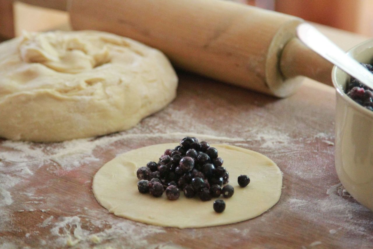 Pierogi tradycyjne gotowane z jagodami