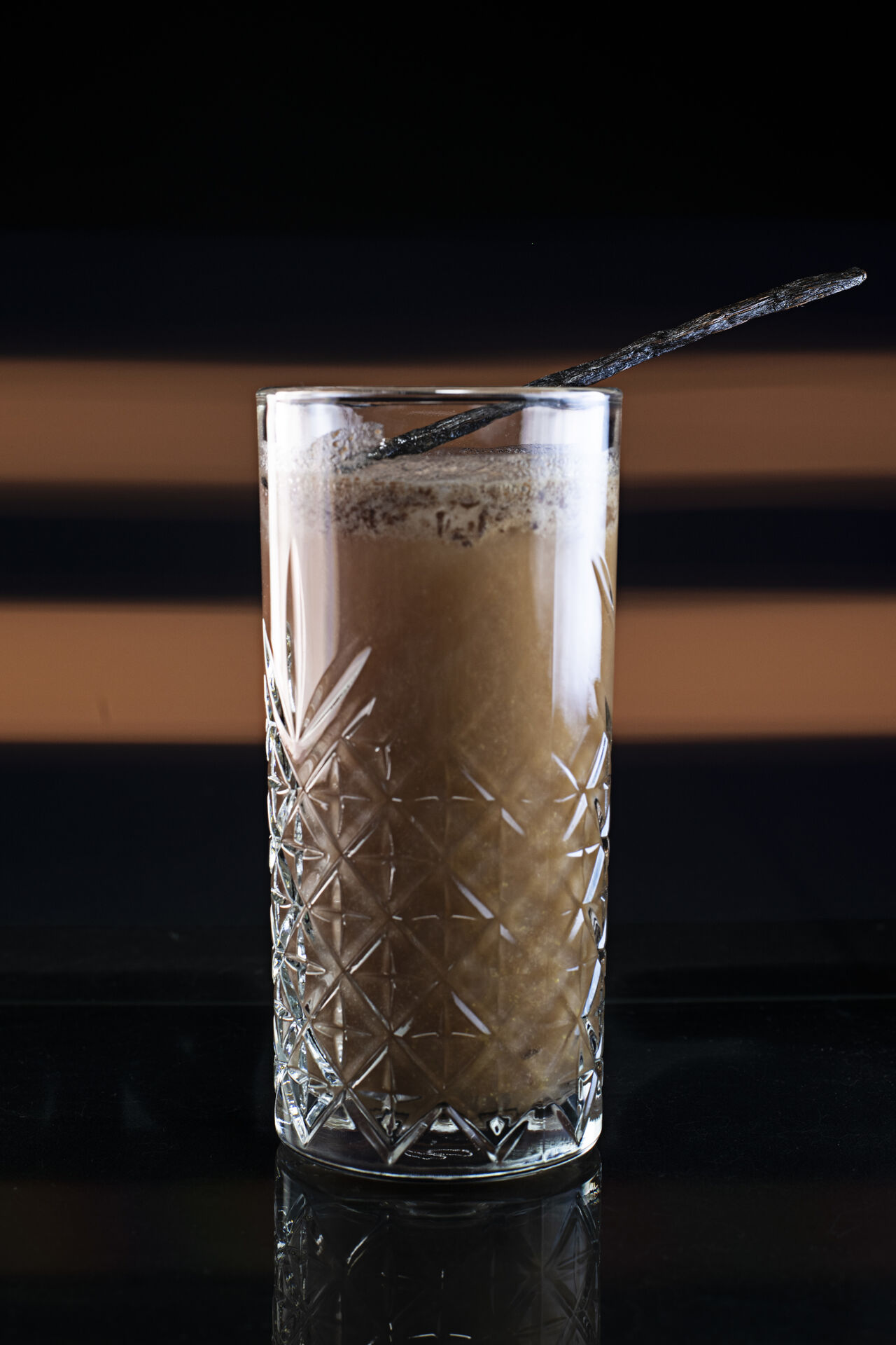 Belle-Hélène
Ingrédients : Vodka, vanille, poire, chocolat
Saveur : telle la coupe glacée
Catégorie : Premium