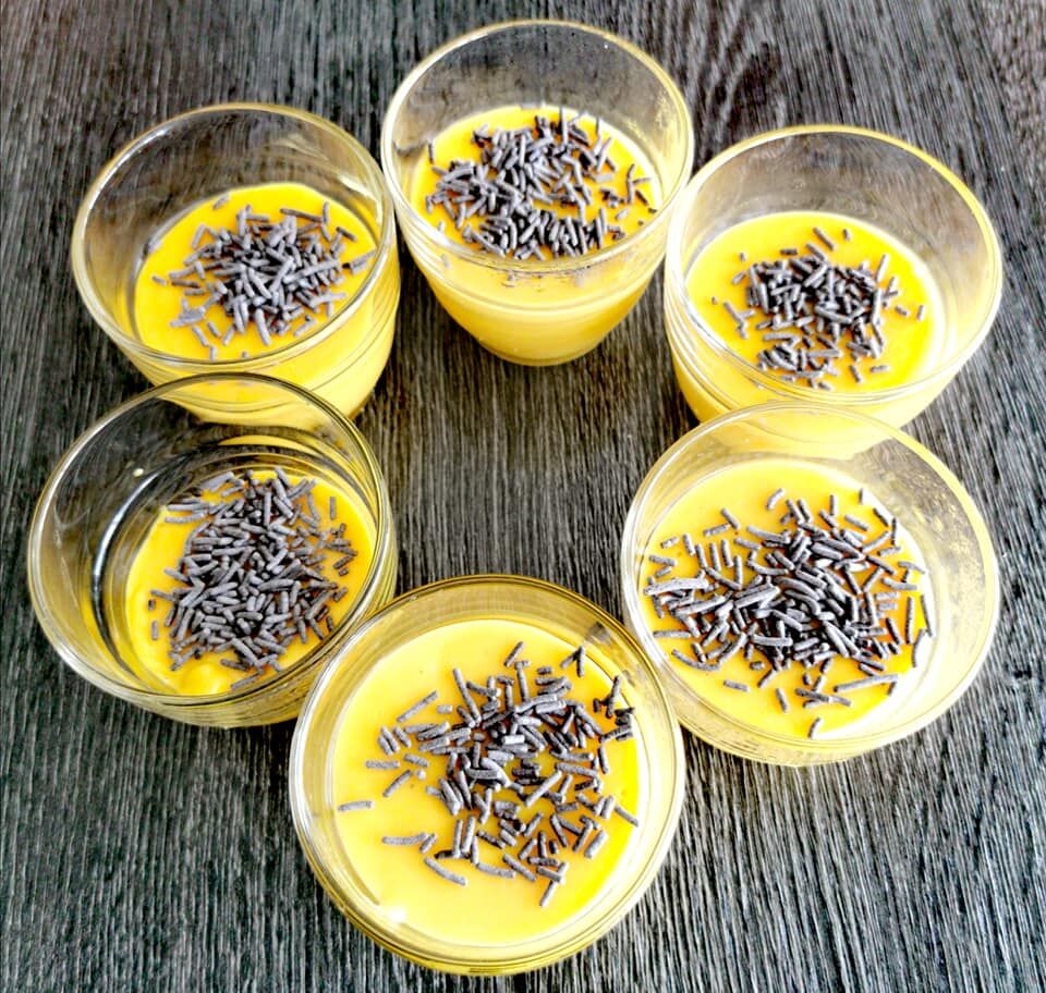 DESSERT : Crème de mangue et vermicelles de chocolat