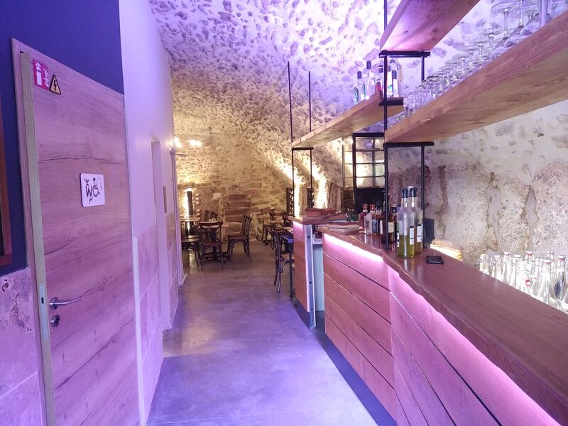 entrée et bar du restaurant