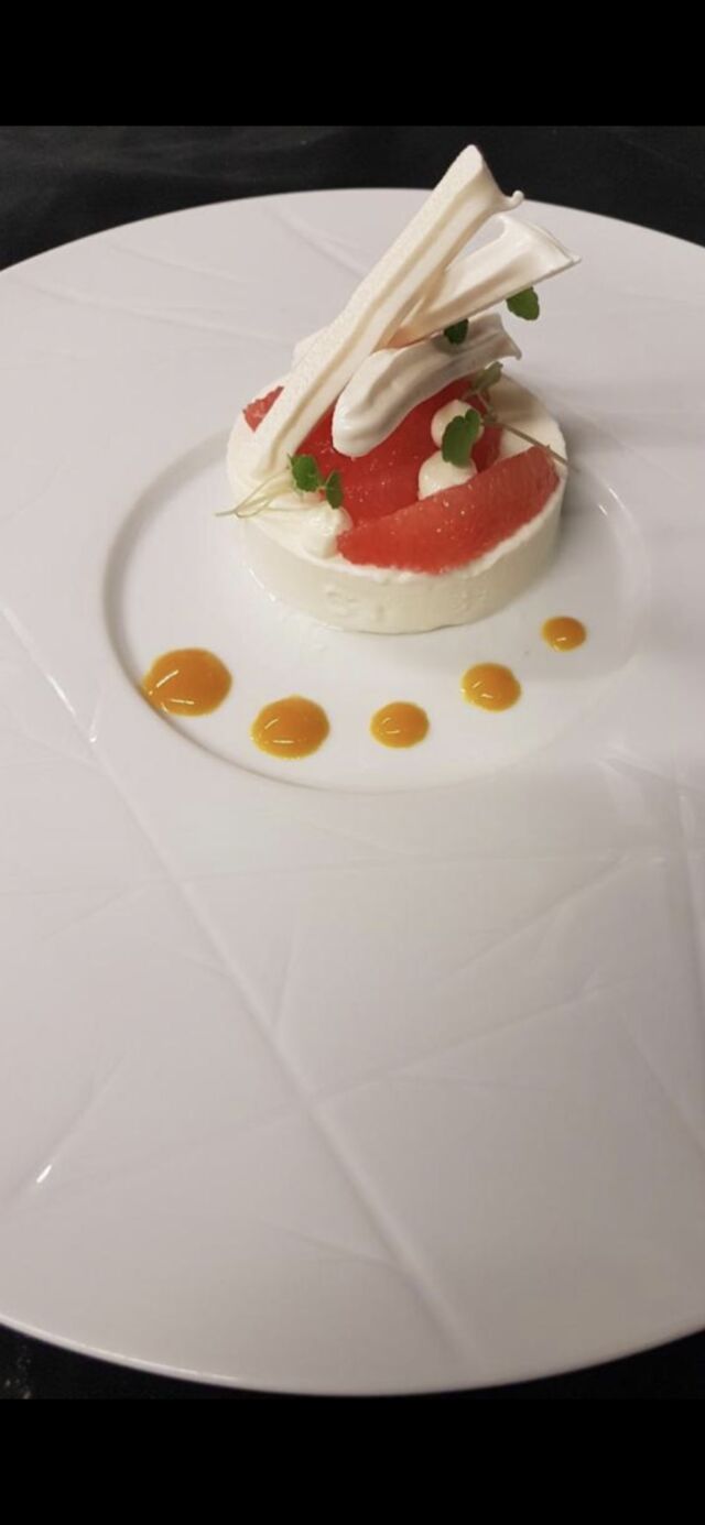 Parfait glacé au fromage blanc et pamplemousses 
