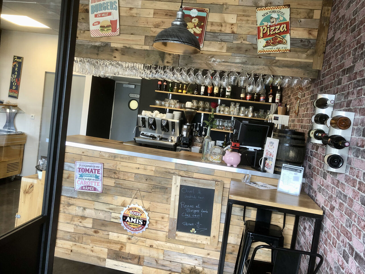 Entrée du restaurant et bar