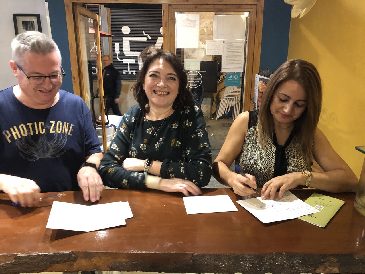 Clientes felices y satisfechos 