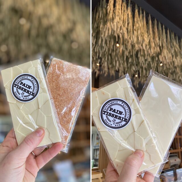 Nos tablettes chocolat blanc 34%:
- coco
- nature