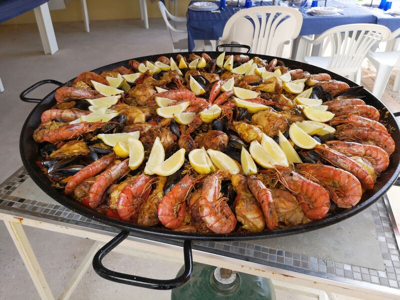 N'hésitez pas, nous organisons vos anniversaire, baptêmes...Paëlla ou autre repas..