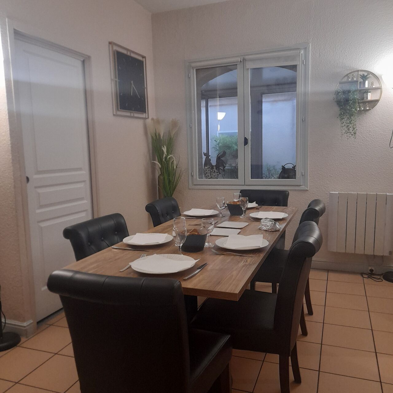 Le Salon (jusqu'à 8 pers max )