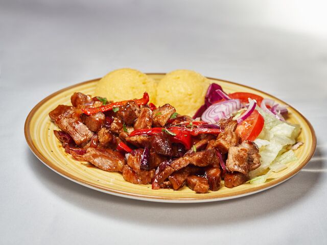 Ospățul Voievodului cu mămăligă