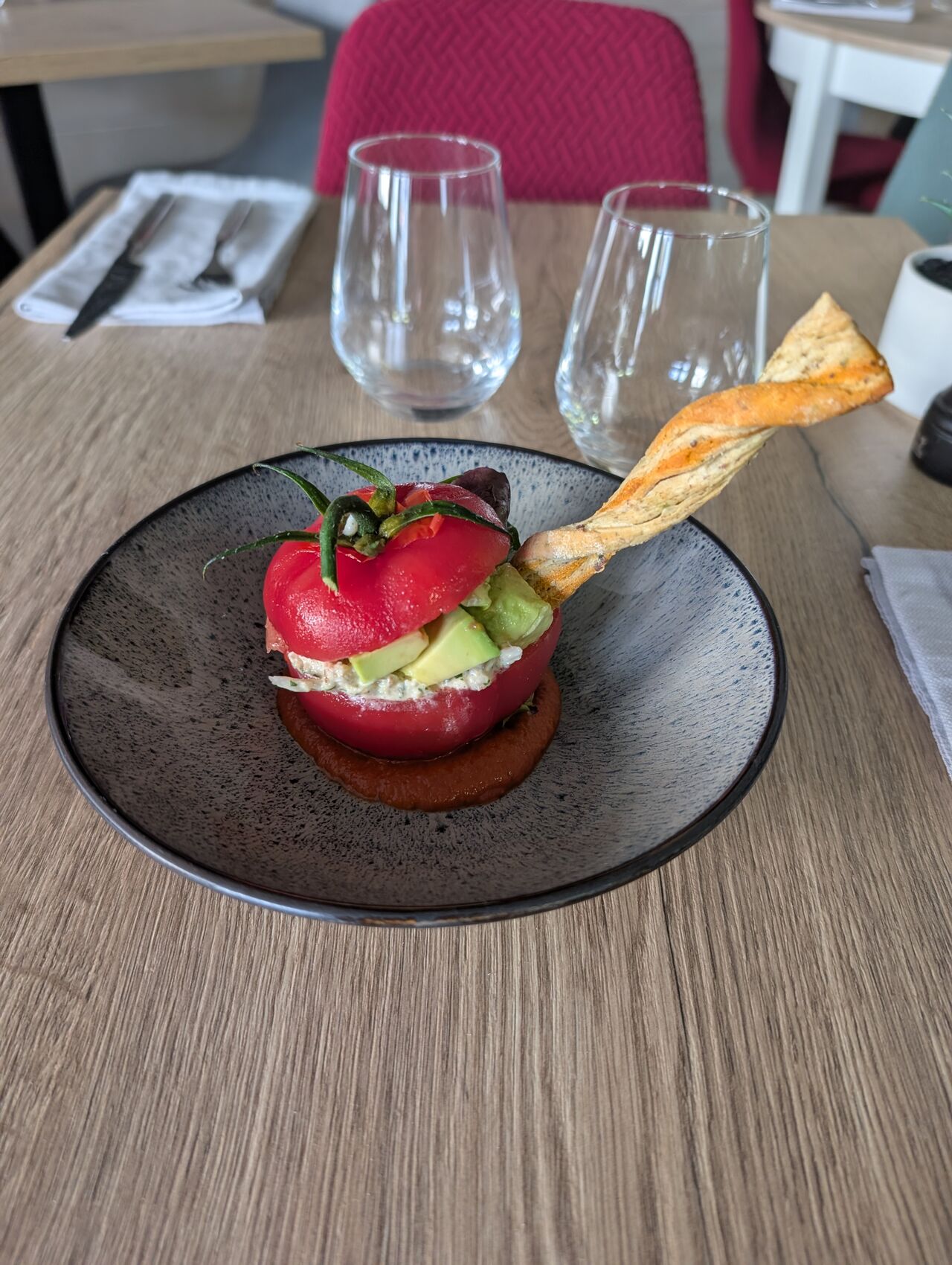 tomate farcie au crabe et crevettes