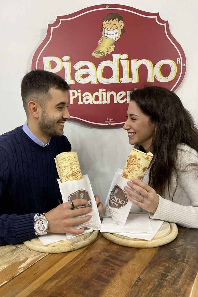 Dietro una piadina si nascondono molte emozioni, sta a voi scoprirle e lasciarvi catturare.