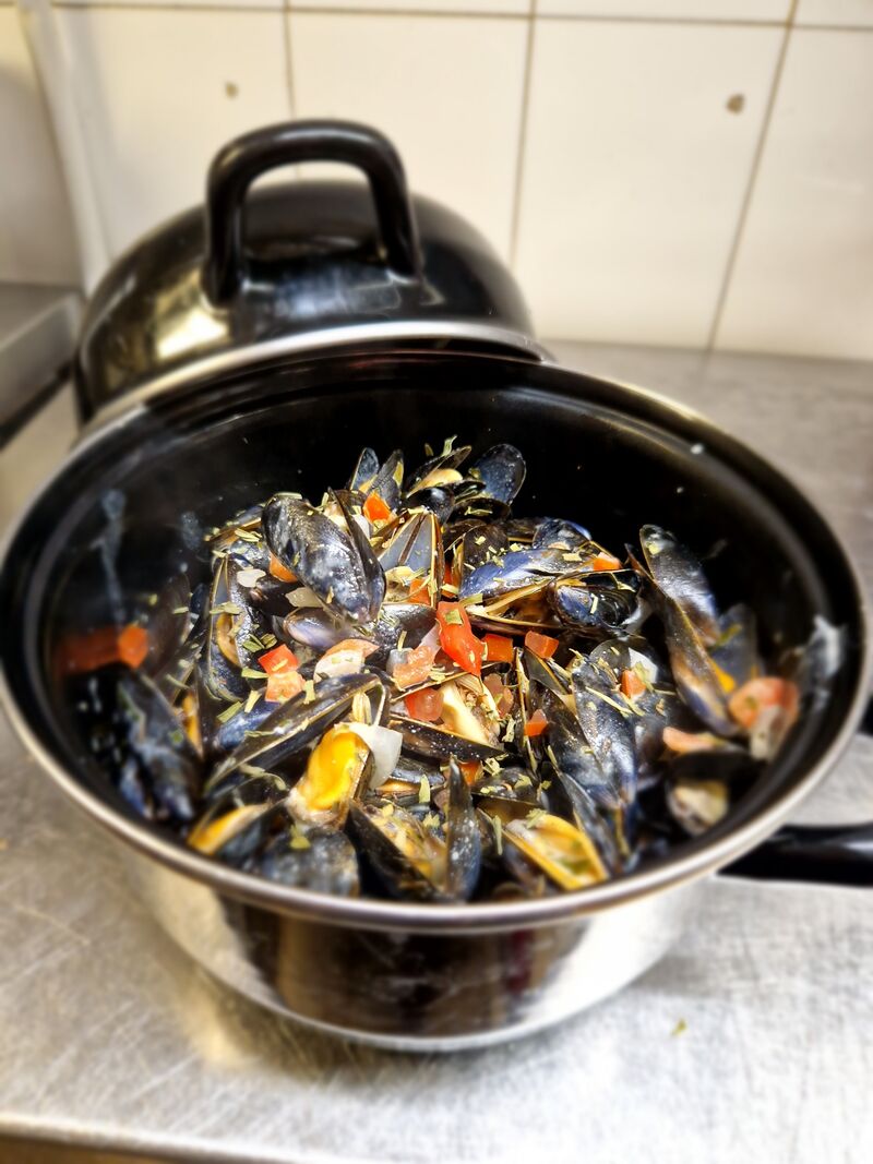 MOULES FRITES