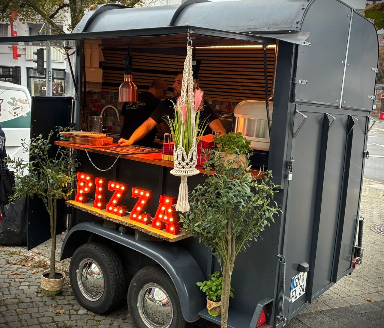 Frisch. Authentisch. Mobil. – Pizza-Genuss, der begeistert 🍕