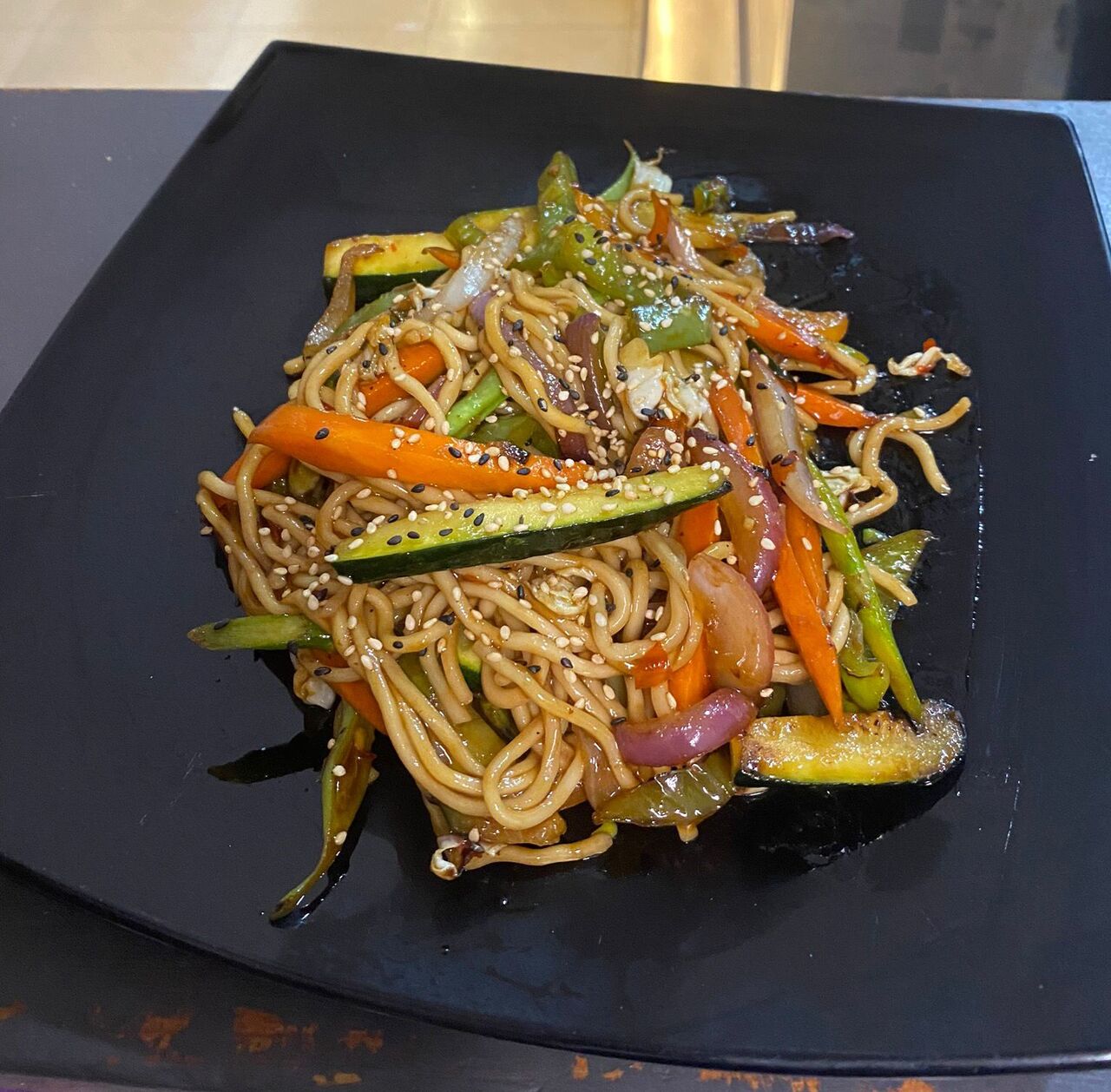 Wok de verduras con Noodles