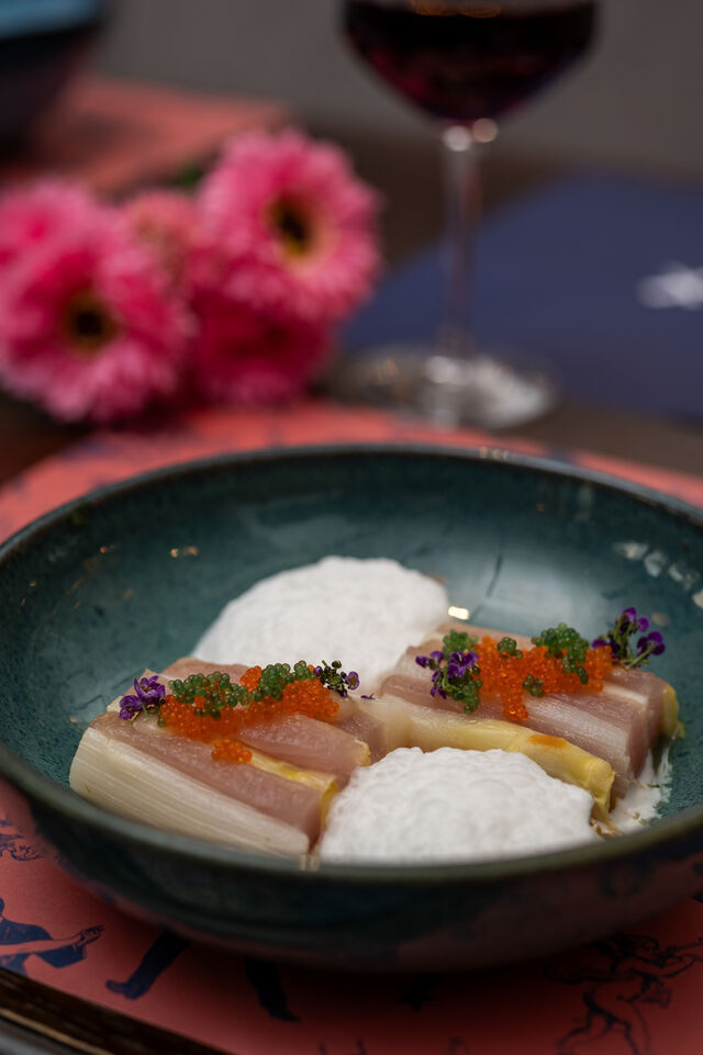 Feuille à feuille d'asperge et thon