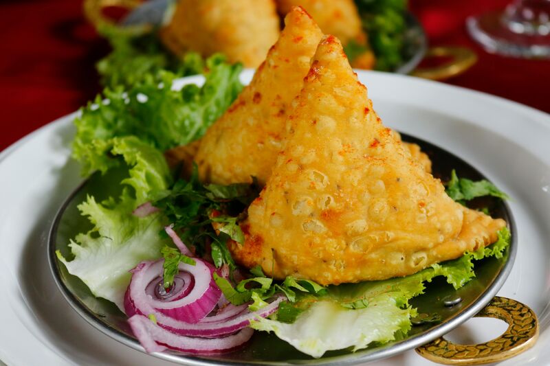 Samosas de pollo, carne o verdura