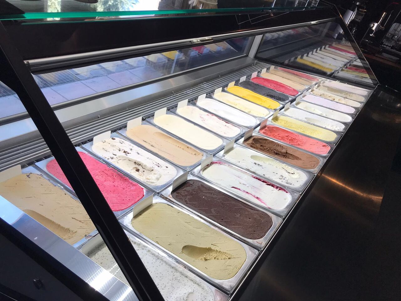 Eisspezialitäten Eismanufaktur Eis-Engelchen / Berlin