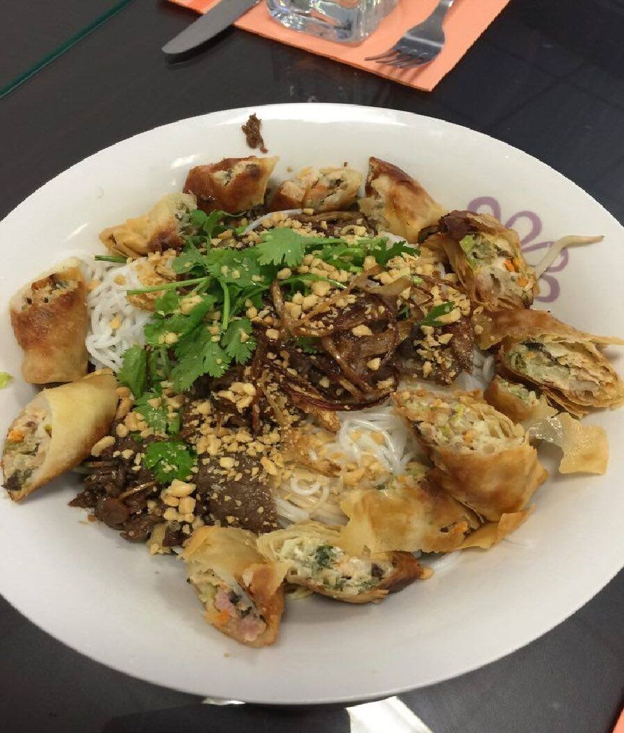 Bún Bò Nem
