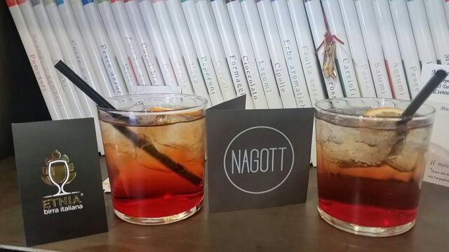 Durante l'aperitivo sarai TU il protagonista. Un vero e proprio laboratorio dove costruisci il TUO drink con il nostro supporto