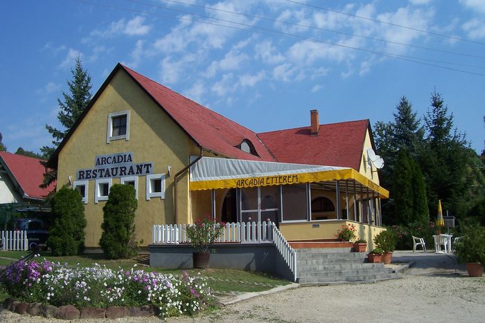 Arcadia Étterem - Restaurant Ábrahámhegy | Austrian, Hungarian ...