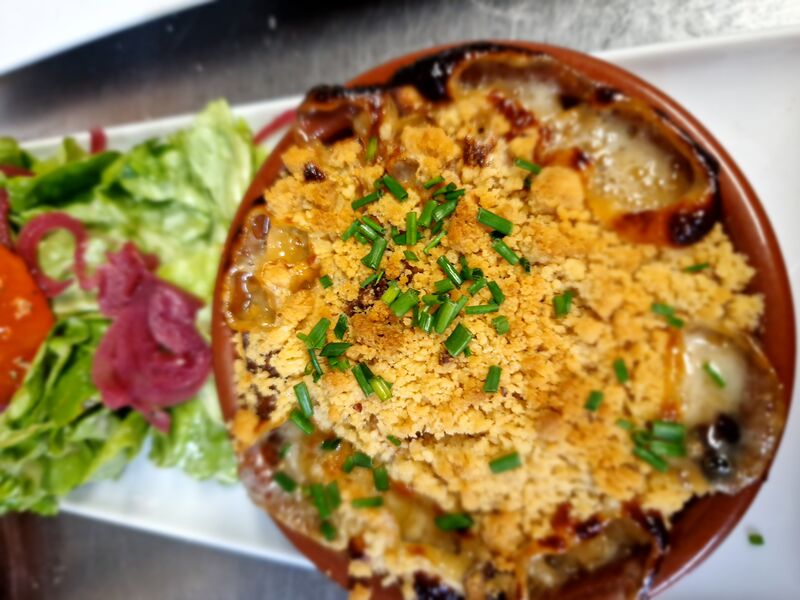 Crumble au reblochon et pommes