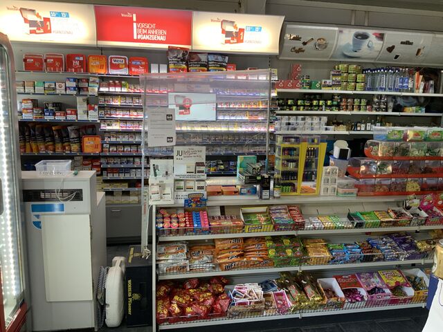 Tabakwaren und Zubehör