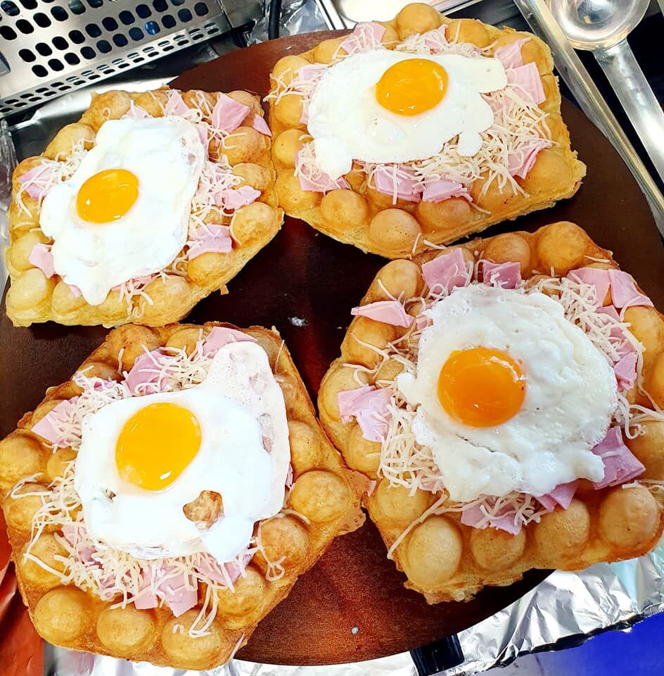 Gaufre Bubble jambon, emmental et œuf au plat