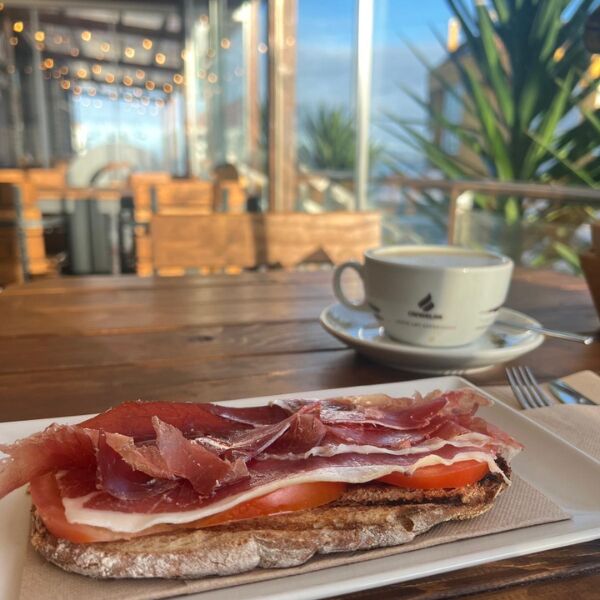Desayuno en Miño