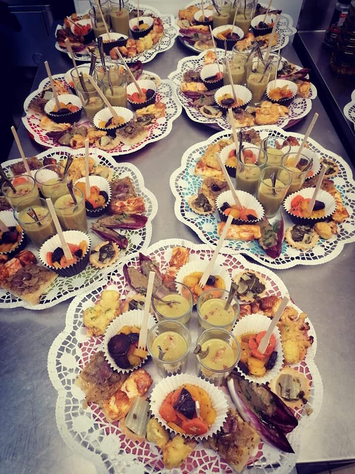 plateau d'assortiments de salés