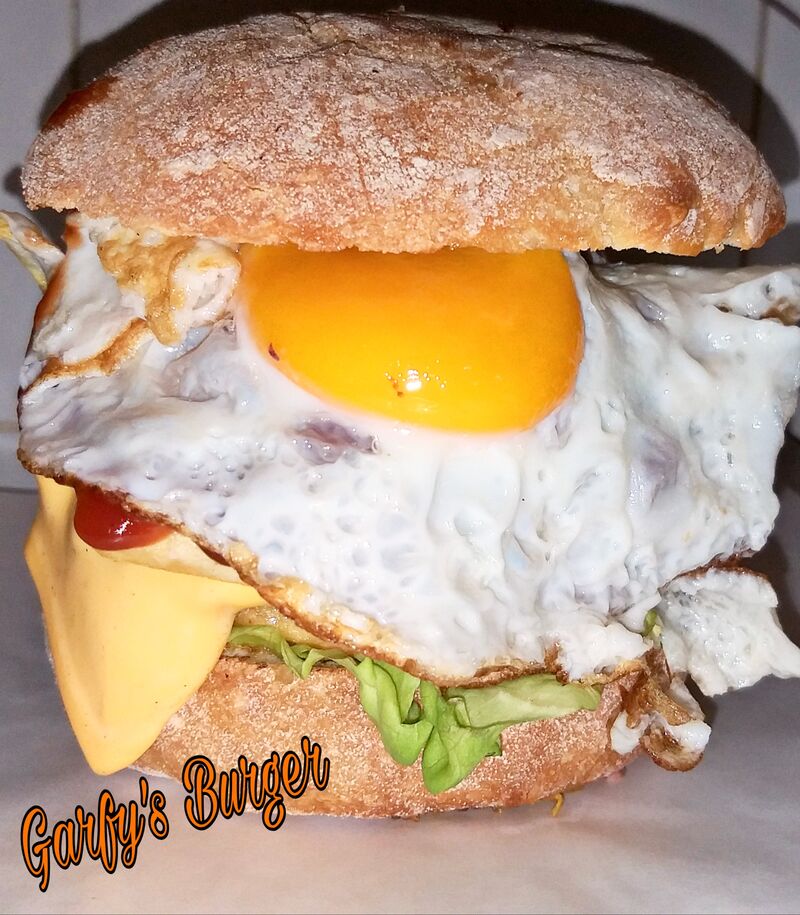 Colpo di Grazia con pane infarinato leggermente croccante