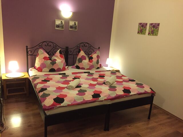 Postele monou být odděleny. Beds can be separated.