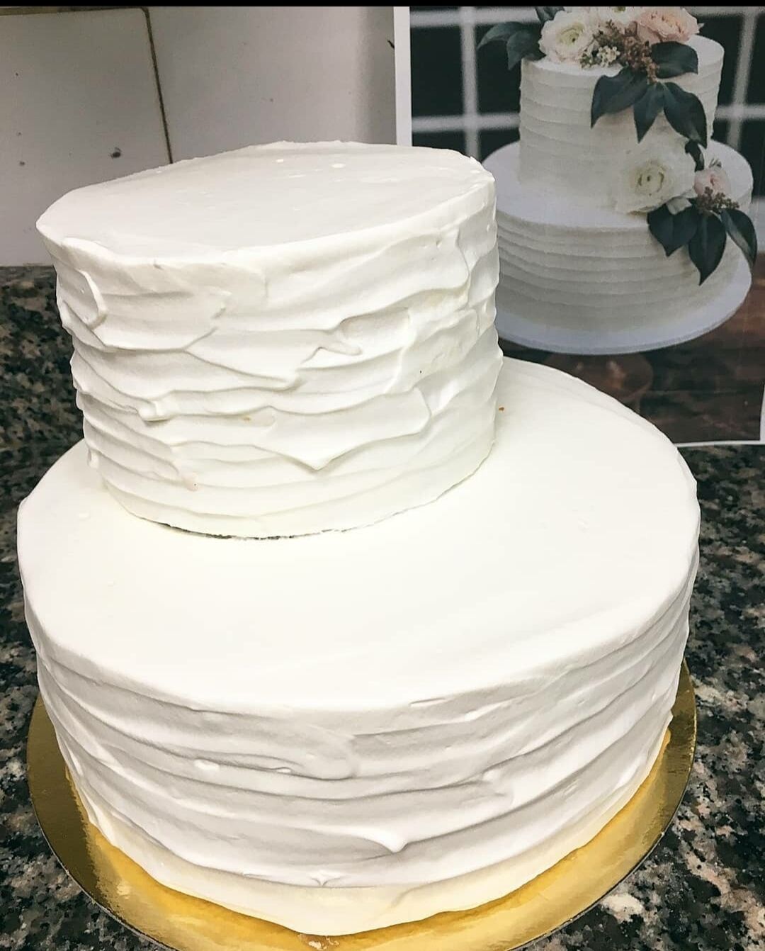 Wedding cake fraisier
Double hauteur de fraisier par étage, masqué à la chantilly