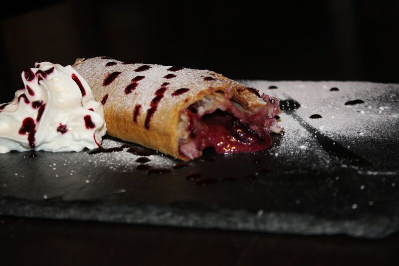 Blackberry strudel with cottage cheese