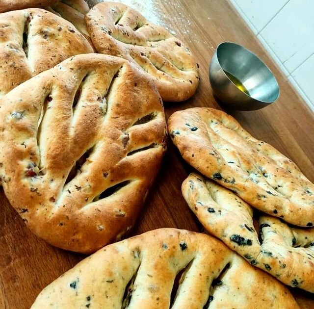 Fougasses lardons ou olives noires