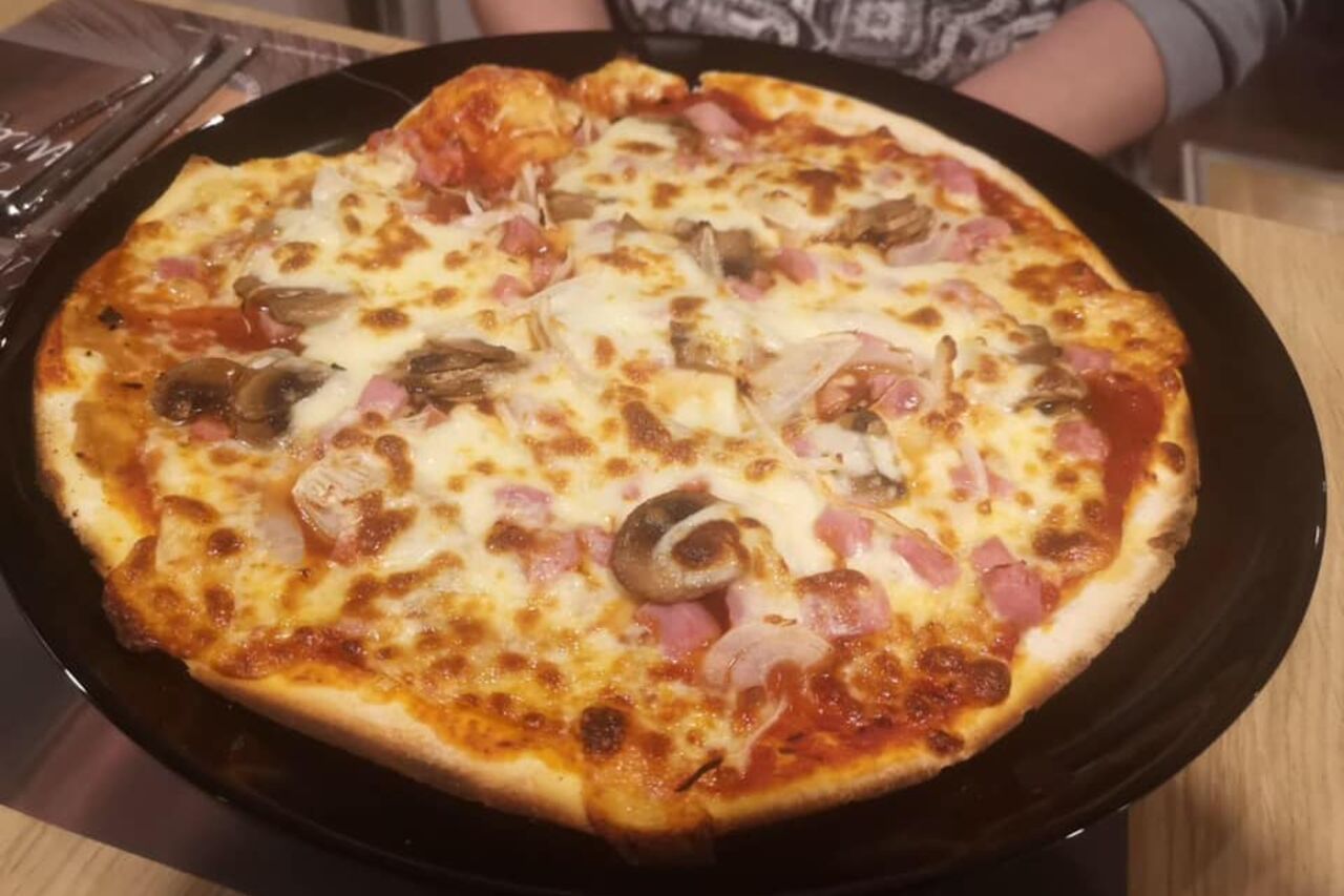 Des pizzas généreuses